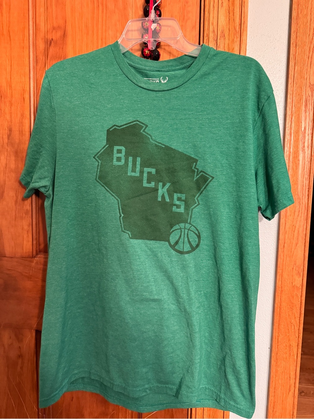 Milwaukee Bucks Green Graphic Tee